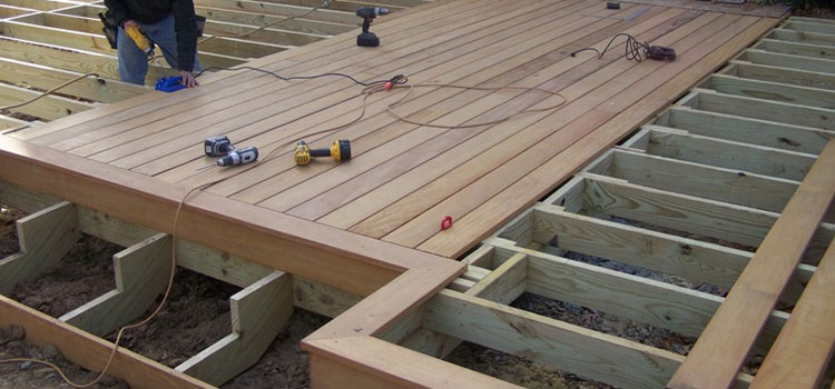 Wood Deck Builders in Stevenson Ranch, CA